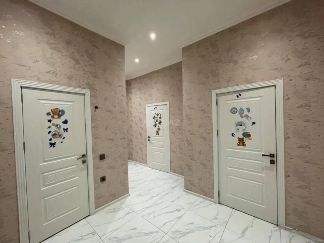Kirayə verilir 3 otaqlı ofis 140 m²