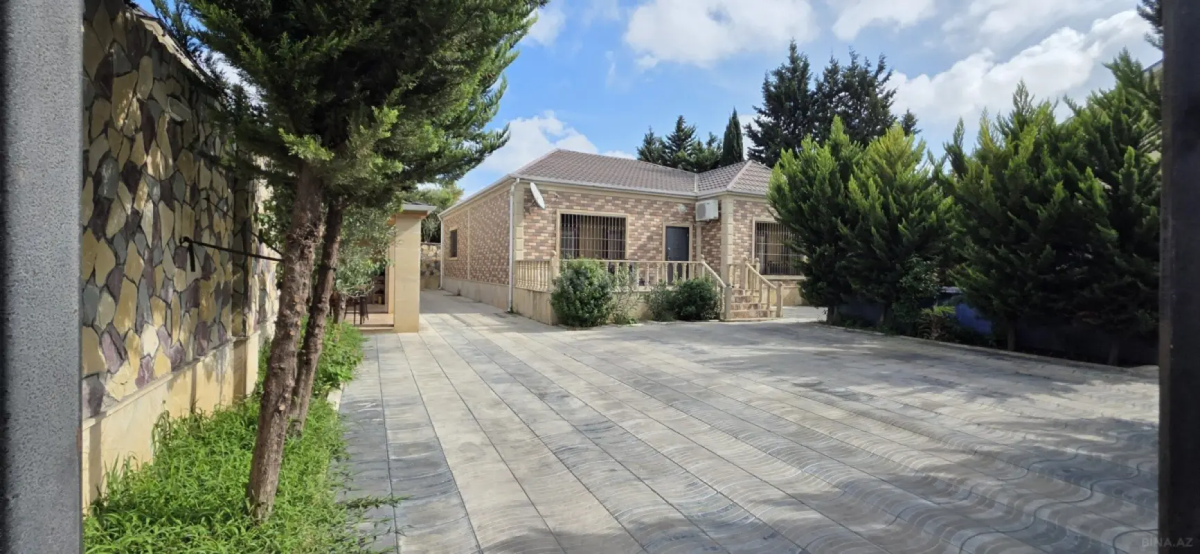 Satılır 3 otaqlı həyət evi 190 m²