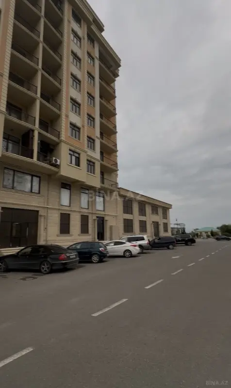 Satılır obyekt 105 m²
