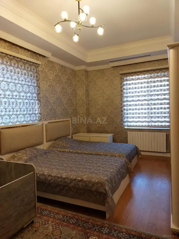 Satılır obyekt 700 m²