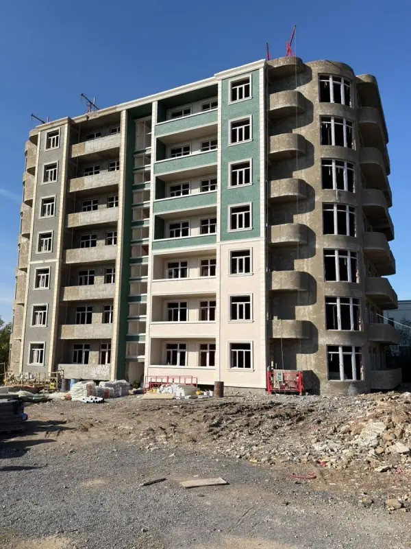 Satılır 2 otaqlı mənzil 101 m²