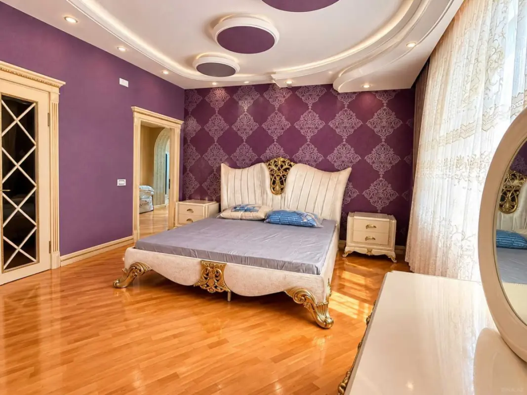 Kirayə verilir 3 otaqlı mənzil 160 m²