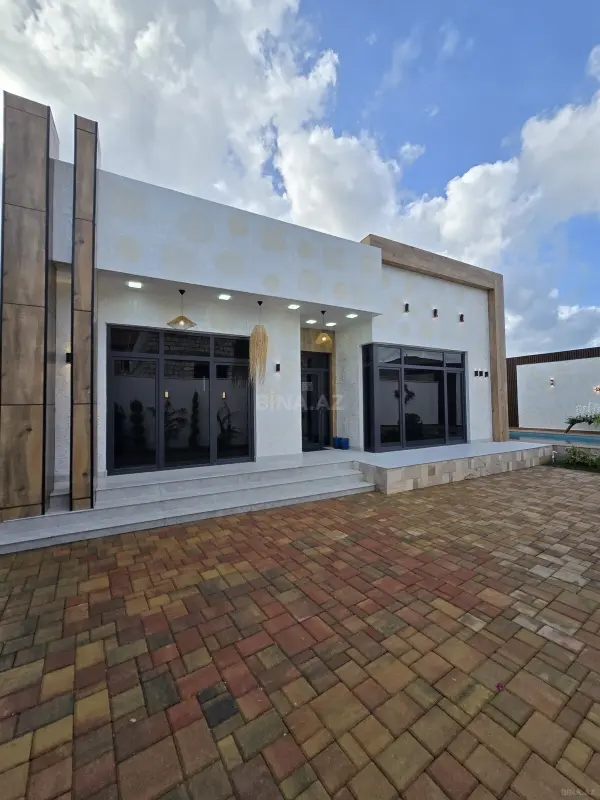 Satılır 4 otaqlı həyət evi 140 m²