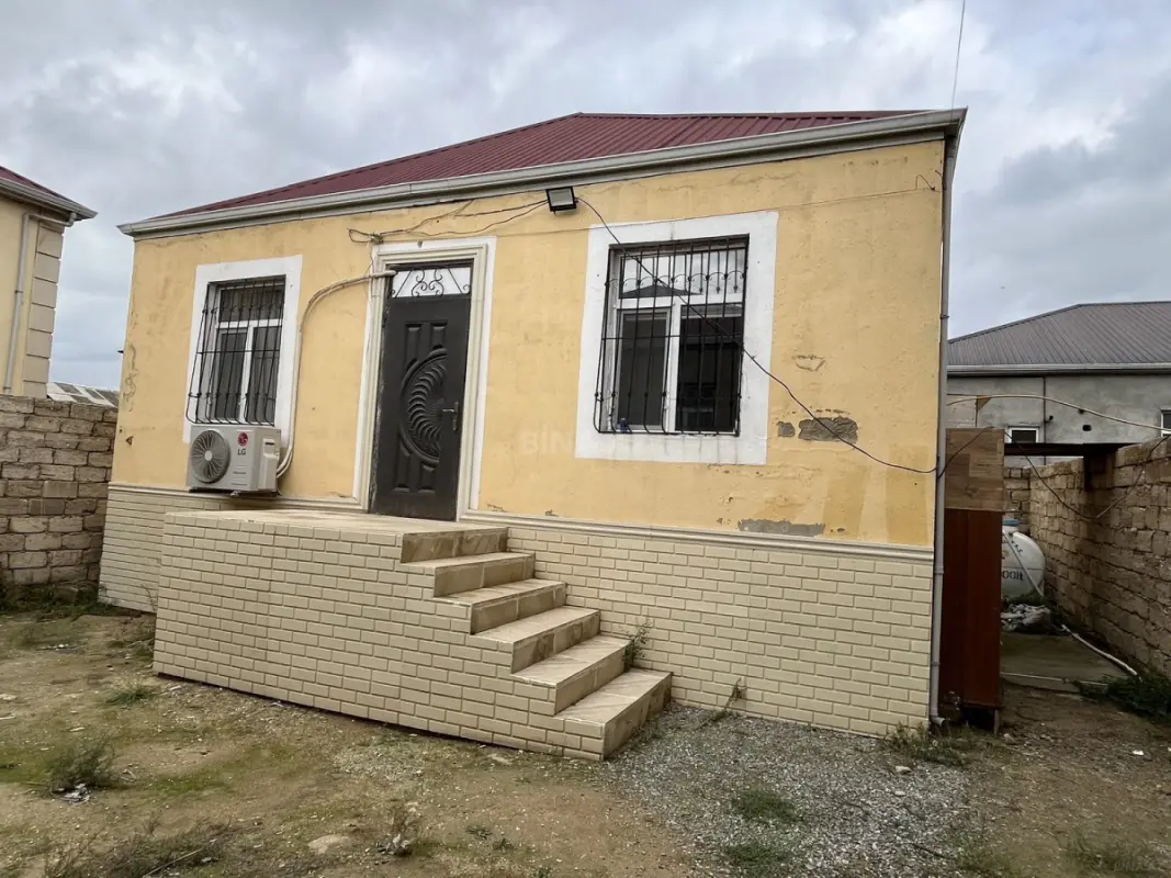 Kirayə verilir 3 otaqlı həyət evi 90 m²