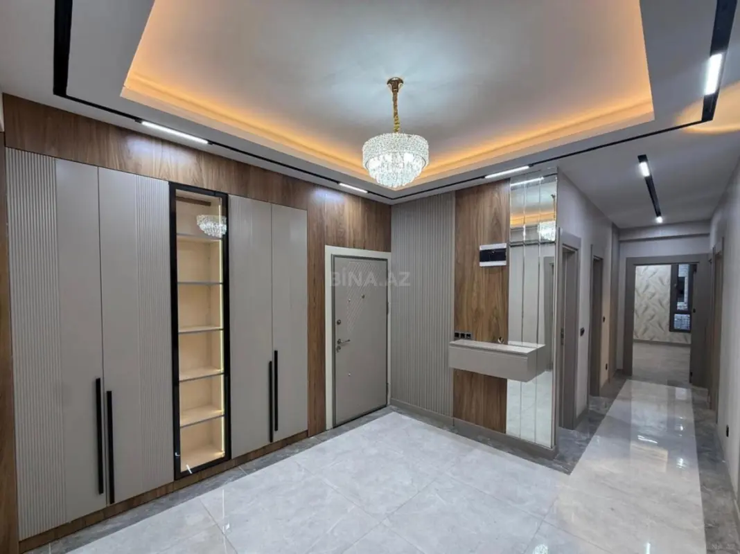 Satılır 3 otaqlı mənzil 148.7 m²