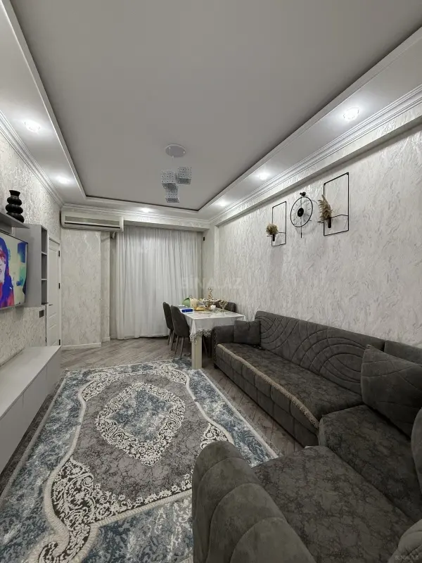Satılır 2 otaqlı mənzil 66 m²