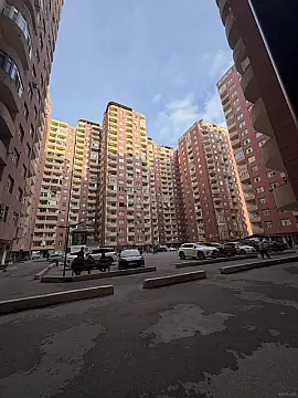 Satılır 3 otaqlı mənzil 110 m² — Bakı, İnşaatçılar 3 otaq 110.00 m²