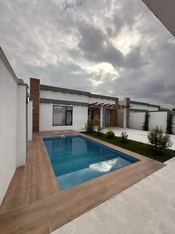 Satılır 4 otaqlı həyət evi 150 m²