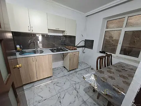 Kirayə verilir 3 otaqlı həyət evi 70 m² — Bakı 3 otaq 70.00 m²