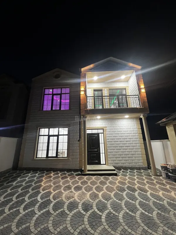 Satılır 4 otaqlı həyət evi 160 m²