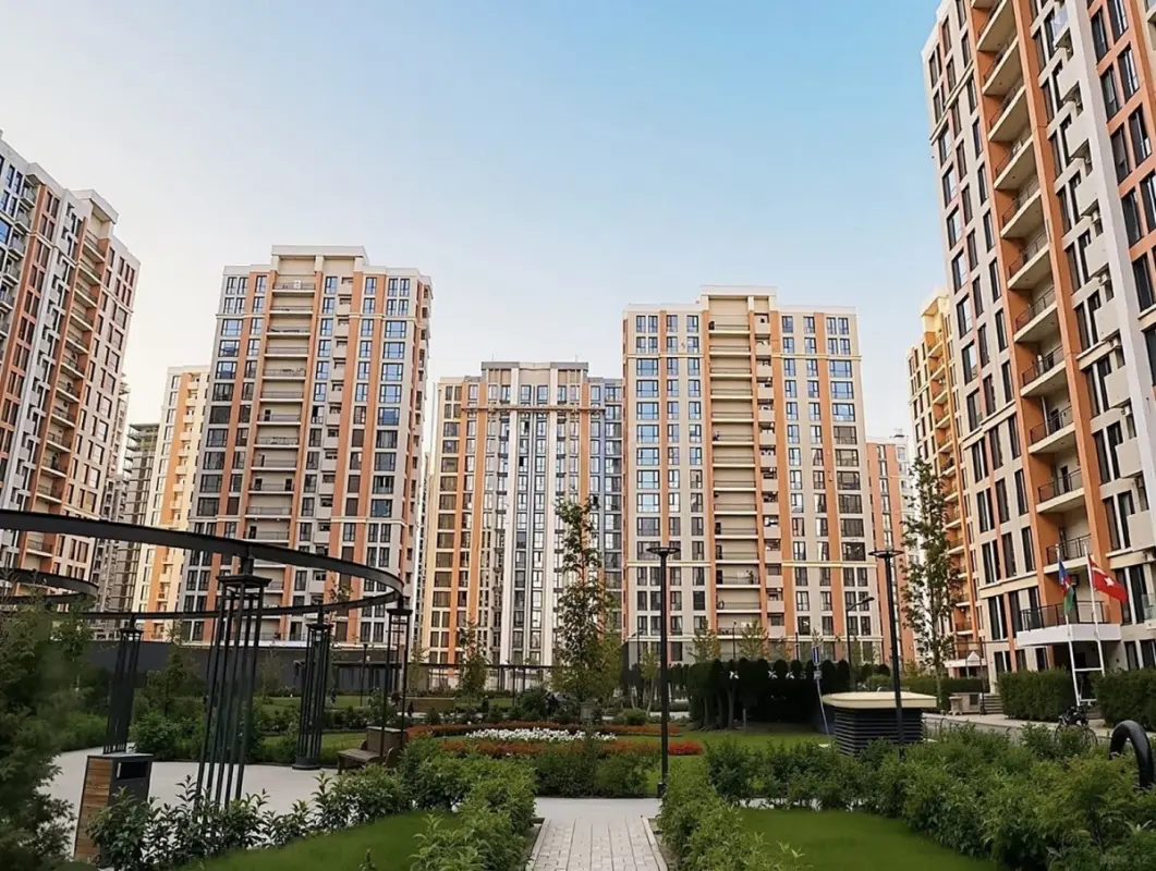 Satılır 3 otaqlı mənzil 103 m²