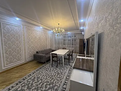 Satılır 3 otaqlı mənzil 85 m² — Bakı, İnşaatçılar 3 otaq 85.00 m²