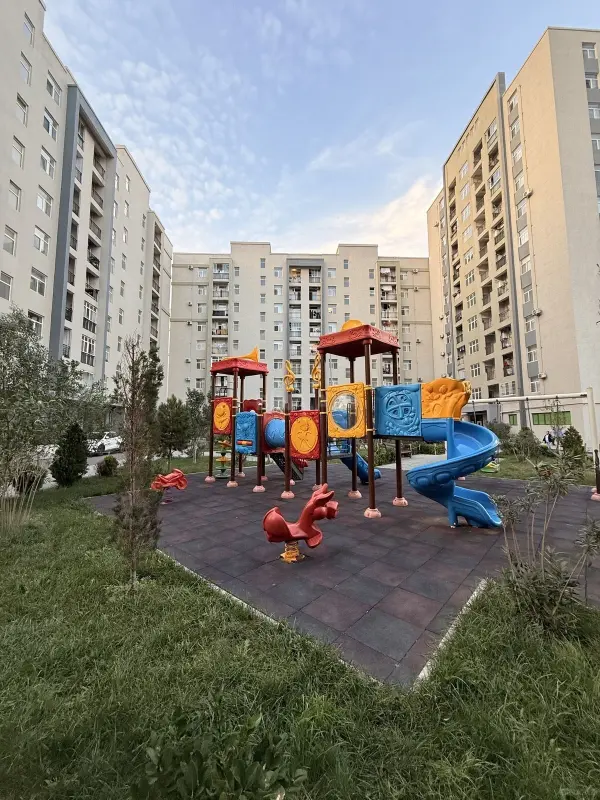 Satılır 2 otaqlı mənzil 65 m²