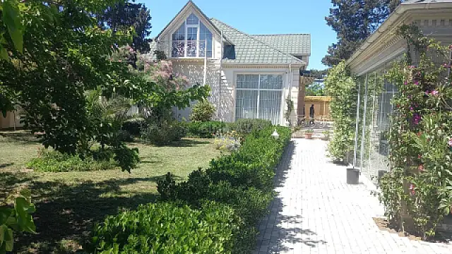 Satılır 5 otaqlı həyət evi 250 m² — Bakı, Şüvəlan 5 otaq 250.00 m²
