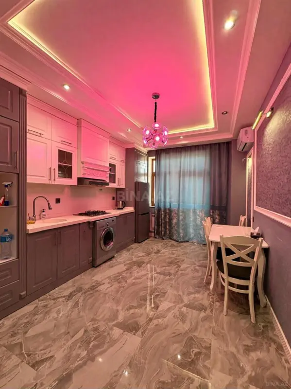 Kirayə verilir 1 otaqlı mənzil 70 m²