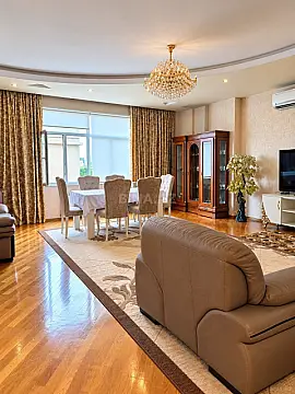 Kirayə verilir 3 otaqlı mənzil 135 m² — Bakı, Nizami 3 otaq 135.00 m²