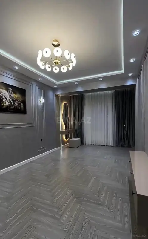 Satılır 3 otaqlı mənzil 125 m²