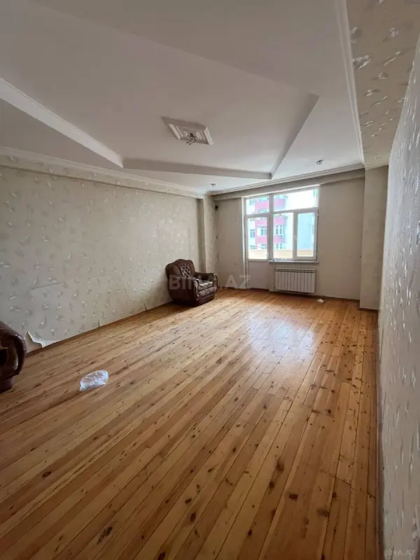 Kirayə verilir 3 otaqlı mənzil 110 m²
