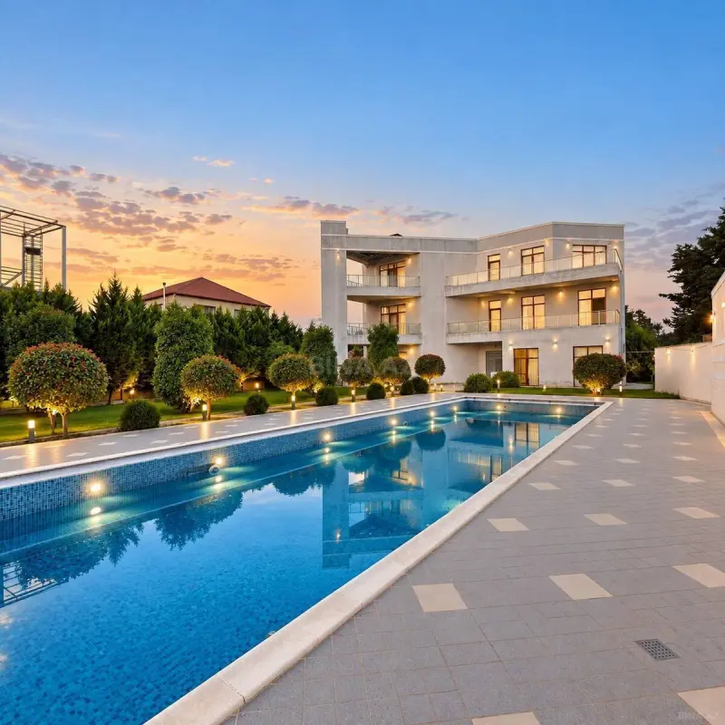 Satılır 7 otaqlı həyət evi 500 m²
