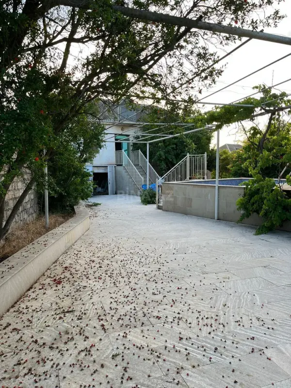 Satılır 3 otaqlı həyət evi 120 m²