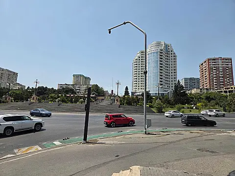 Kirayə verilir 3 otaqlı ofis 75 m² — Bakı 3 otaq 75.00 m²