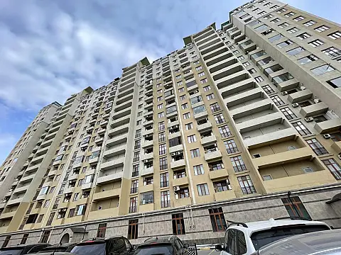 Satılır 3 otaqlı mənzil 70 m² — Bakı 3 otaq 70.00 m²