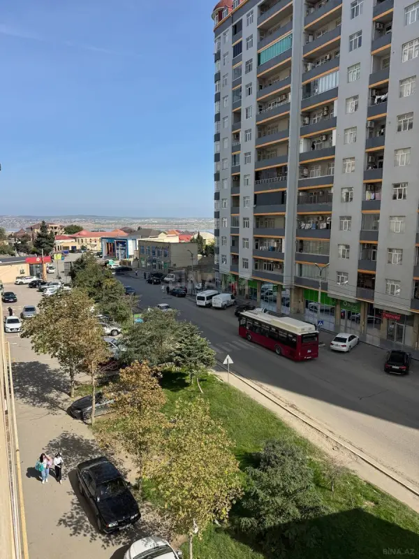 Satılır 3 otaqlı mənzil 92 m²