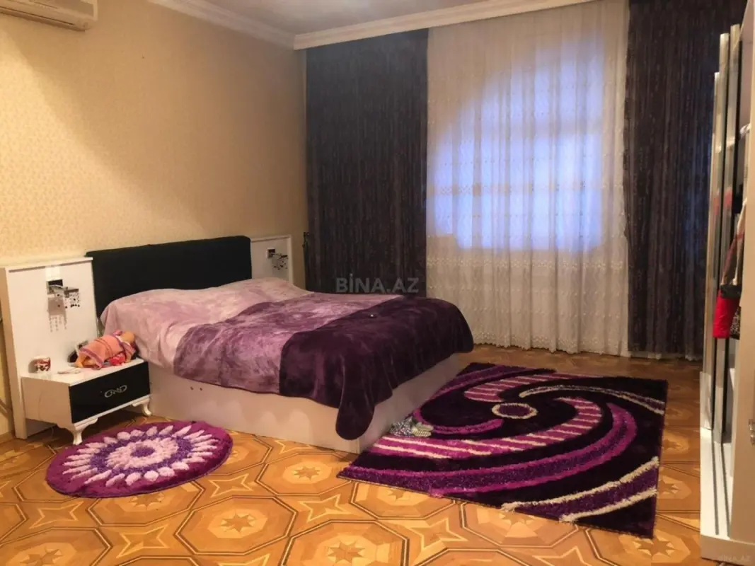 Kirayə verilir 3 otaqlı mənzil 190 m²