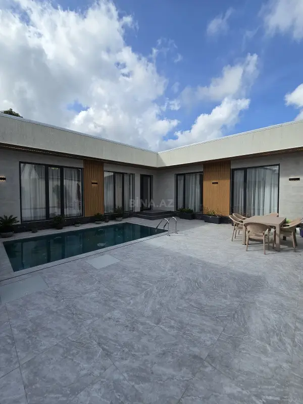 Satılır 4 otaqlı həyət evi 140 m²