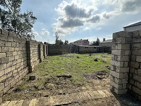 Satılır torpaq sahəsi 4 m² — Bakı, Novxanı 4.00 m²