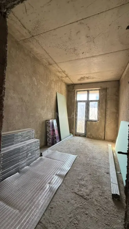 Satılır 2 otaqlı mənzil 71 m²