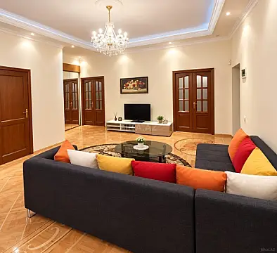 Kirayə verilir 4 otaqlı mənzil 110 m² — Bakı 4 otaq 110.00 m²