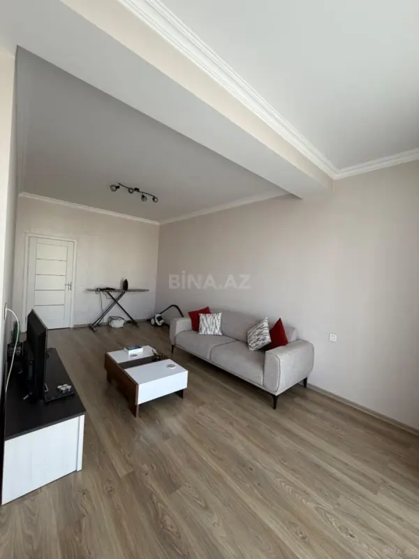 Kirayə verilir 3 otaqlı mənzil 120 m²