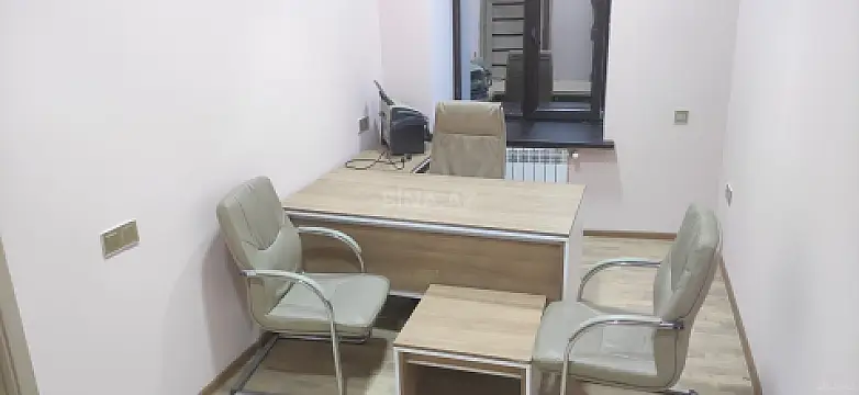 Kirayə verilir 3 otaqlı mənzil 80 m² — Bakı, Sahil qəs. 3 otaq 80.00 m²