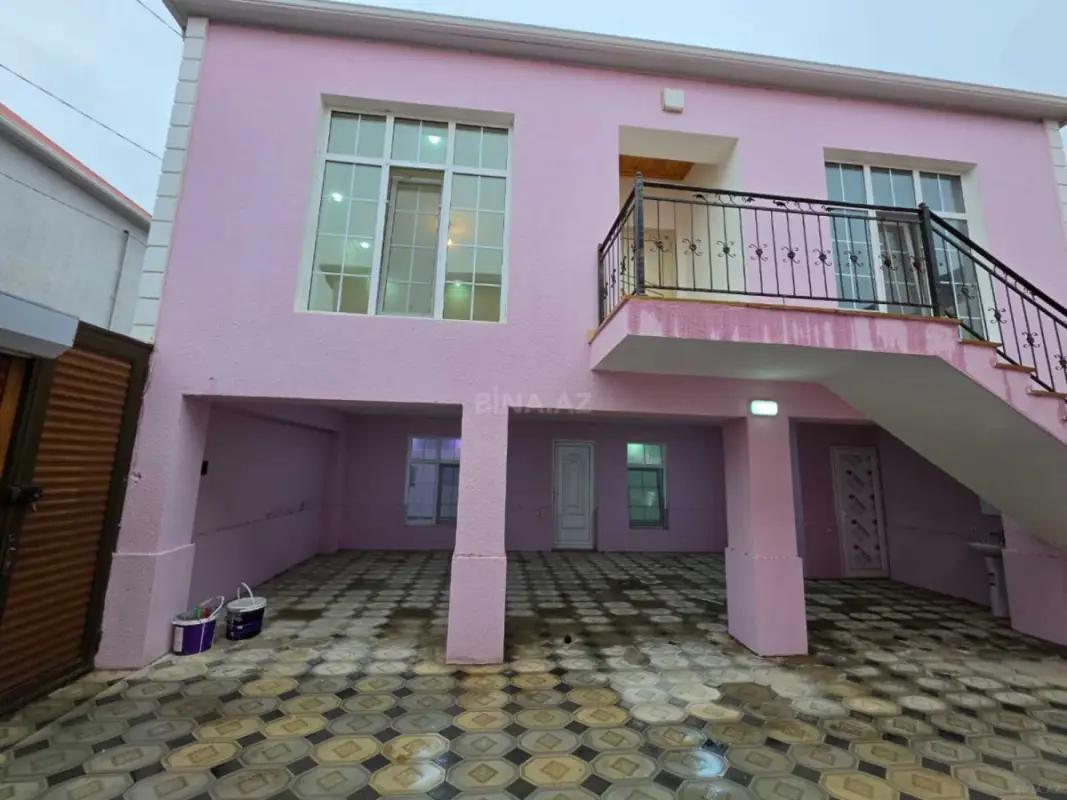 Satılır 4 otaqlı həyət evi 140 m²