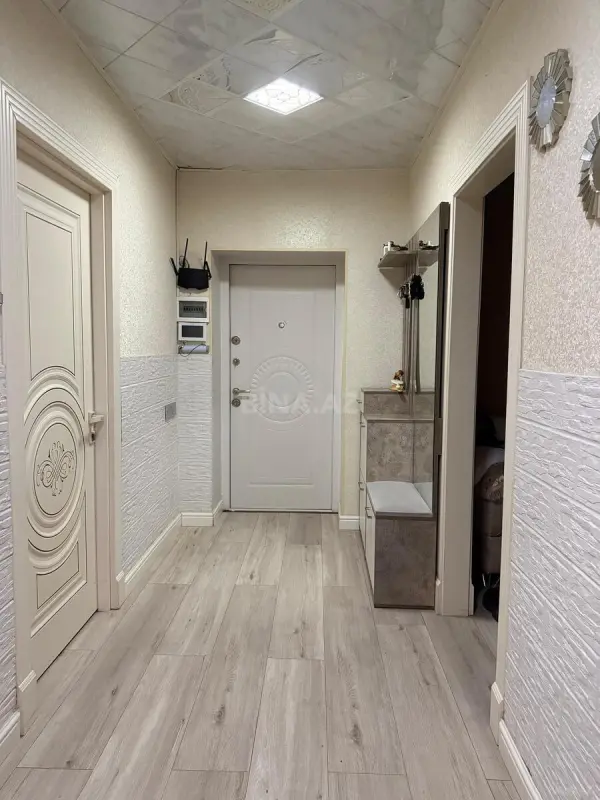 Satılır 3 otaqlı mənzil 107 m²