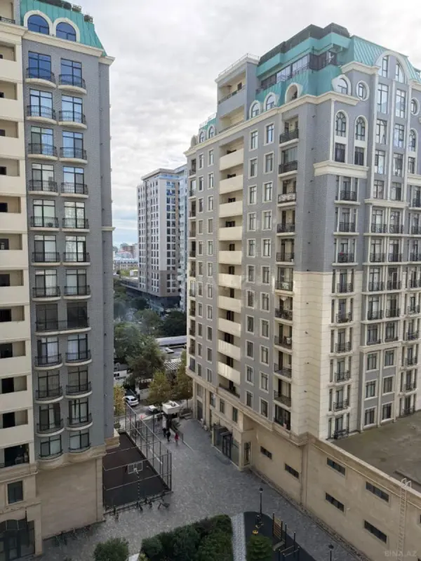 Kirayə verilir 3 otaqlı mənzil 110 m²