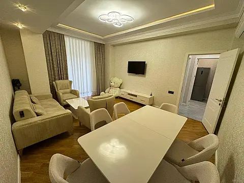 Kirayə verilir 2 otaqlı mənzil 65 m² — Bakı 2 otaq 65.00 m²