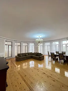 Kirayə verilir 3 otaqlı mənzil 155 m² — Bakı, Xətai 3 otaq 155.00 m²