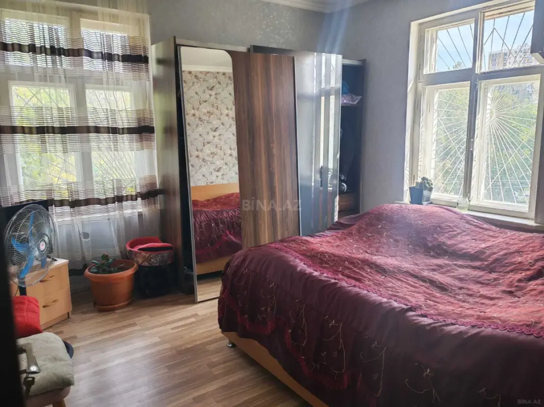 Satılır 3 otaqlı mənzil 55 m²