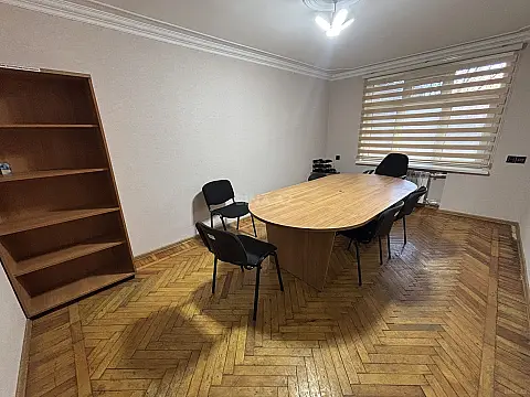 Kirayə verilir 3 otaqlı ofis 60 m² — Bakı 3 otaq 60.00 m²