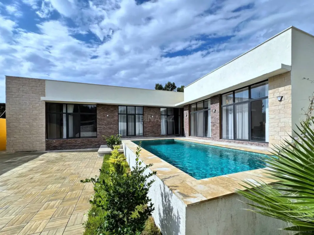 Satılır 4 otaqlı həyət evi 140 m²