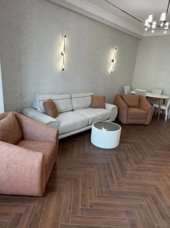 Kirayə verilir 2 otaqlı mənzil 68 m²
