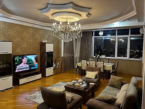 Satılır 3 otaqlı mənzil 114 m² — Bakı 3 otaq 114.00 m²