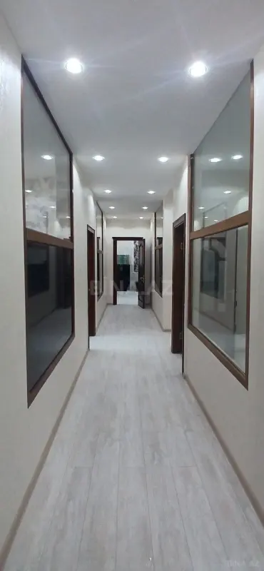 Satılır 4 otaqlı mənzil 110 m²