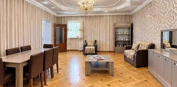 Satılır 3 otaqlı mənzil 125 m² — Bakı 3 otaq 125.00 m²