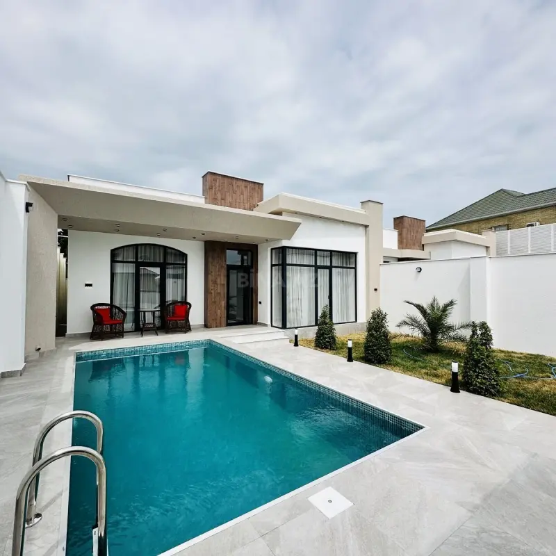 Satılır 4 otaqlı həyət evi 174 m²