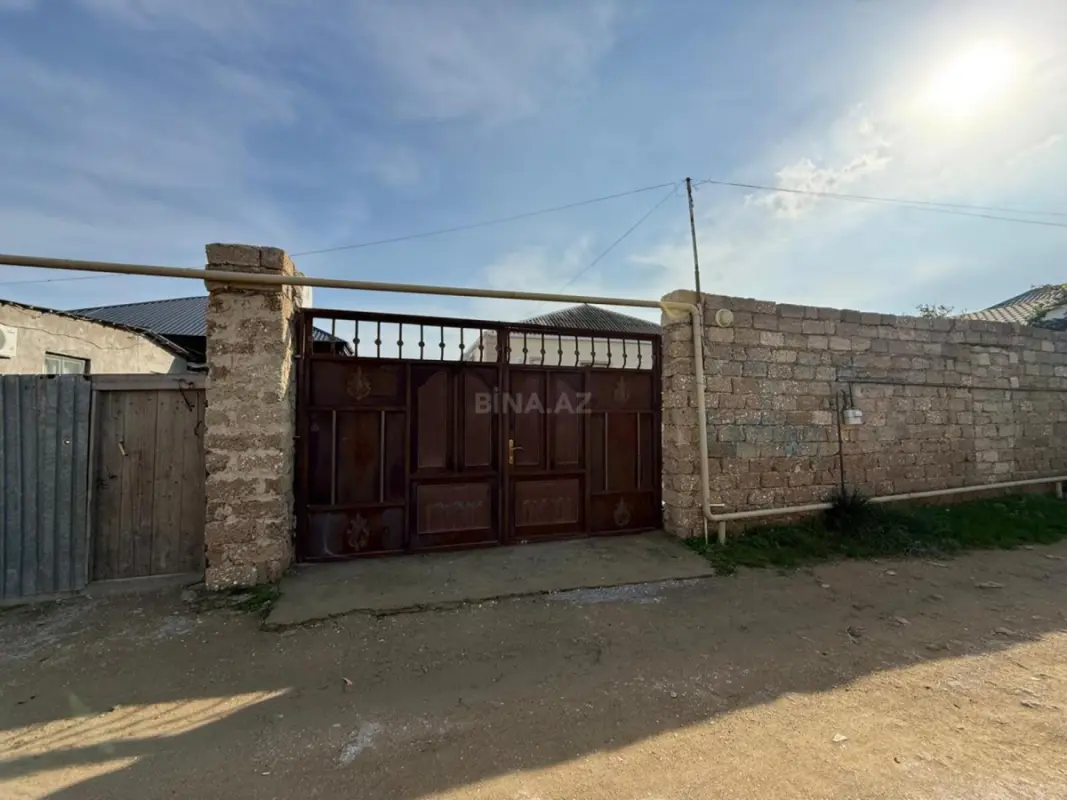 Satılır 4 otaqlı həyət evi 115 m²