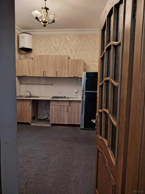 Kirayə verilir 10 otaqlı həyət evi 320 m²