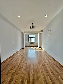 Satılır 3 otaqlı mənzil 126 m² — Bakı 3 otaq 126.00 m²
